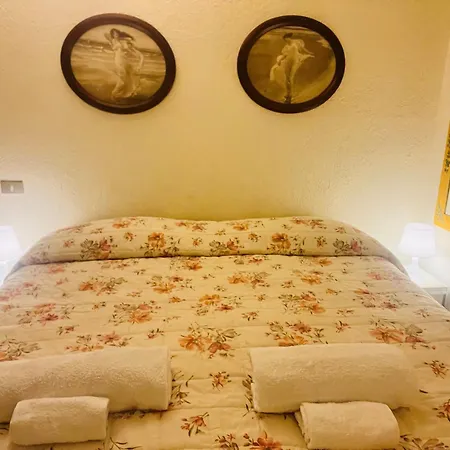 Guesthost - Petite Fleur - Cozy Flat