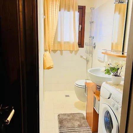 아파트 Guesthost - Petite Fleur - Cozy Flat *