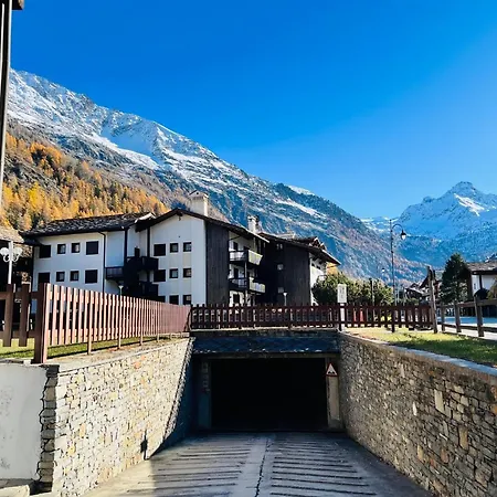 Guesthost - Petite Fleur - Cozy Flat * La Thuile