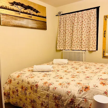 Guesthost - Petite Fleur - Cozy Flat La Thuile