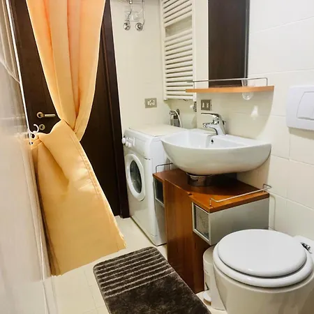 Guesthost - Petite Fleur - Cozy Flat Apartmán *