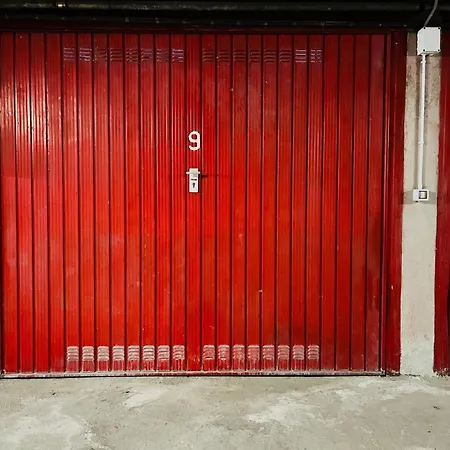 Guesthost - Petite Fleur - Cozy Flat