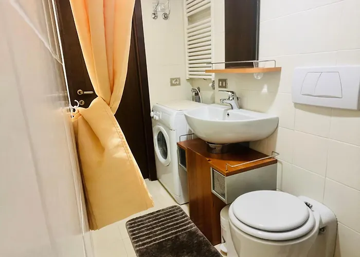 Guesthost - Petite Fleur - Cozy Flat Apartment *